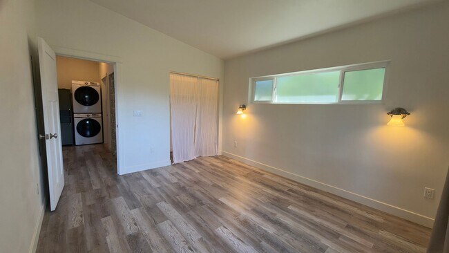 Building Photo - 33254 Columbia Beach Ln