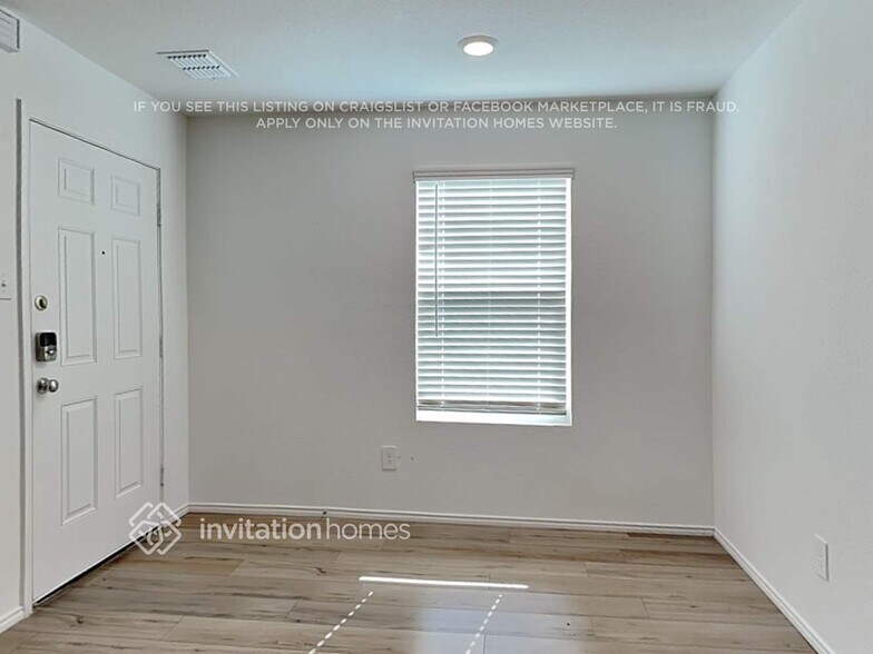 Building Photo - 3200 Crestone Dr