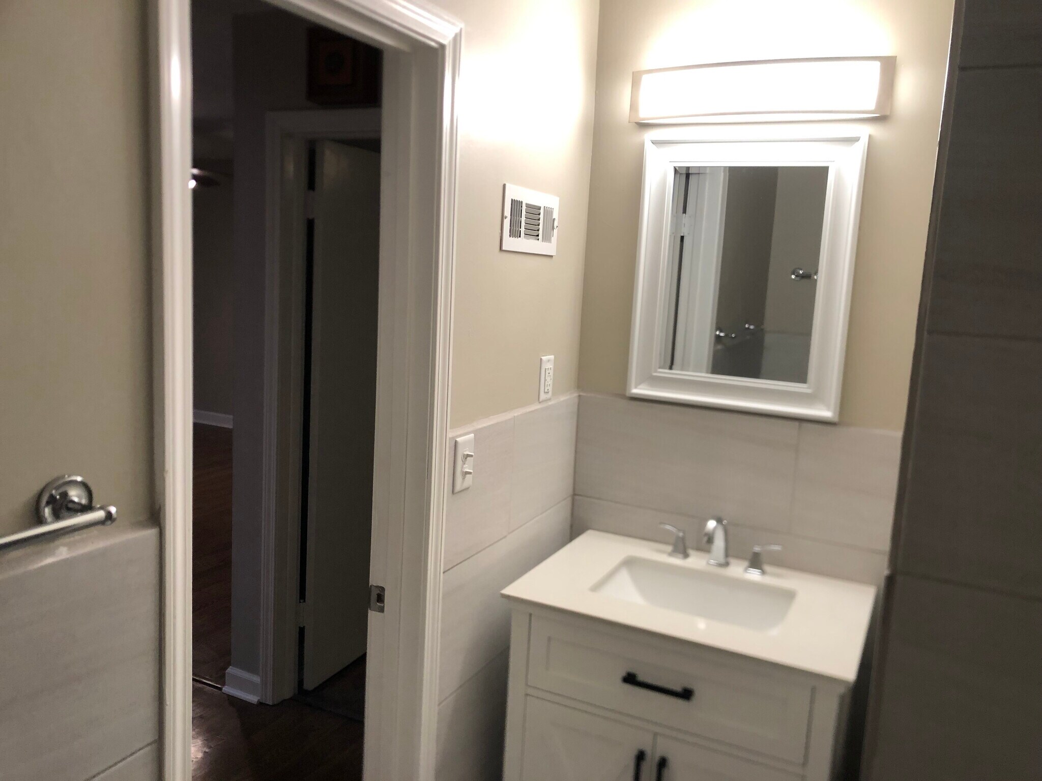 Building Photo - 1740 N 50th Ter