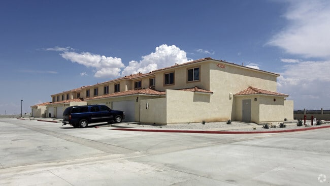 Building Photo - Parra Apartments