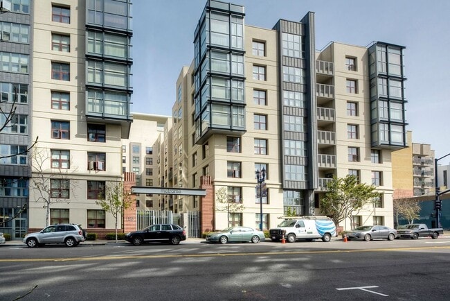 Building Photo - 1150 J St