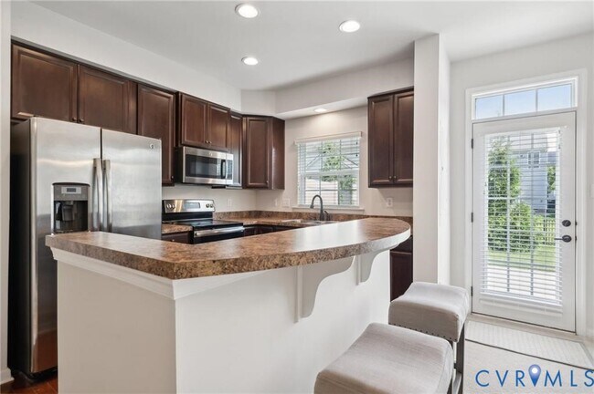 Building Photo - 8957 Ringview Dr