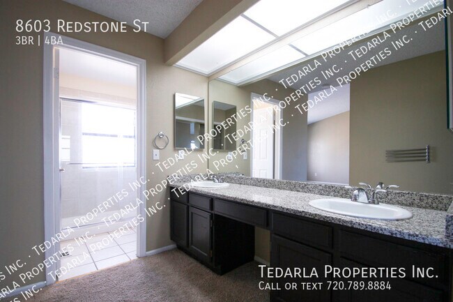 Building Photo - 8603 Redstone St