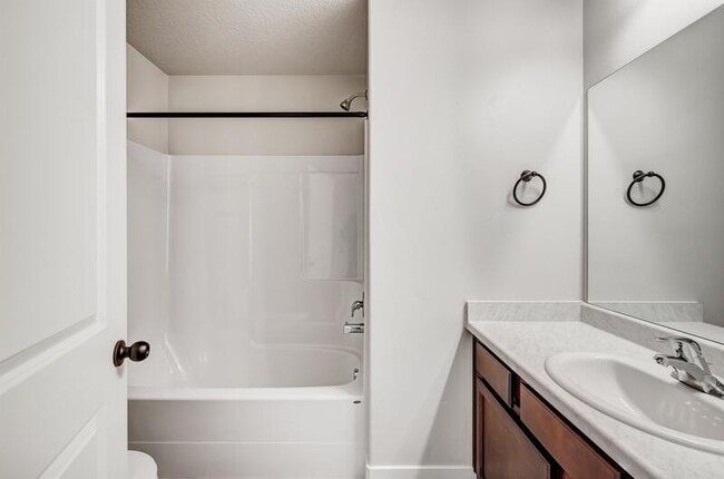 Building Photo - 3904 Hardman Way