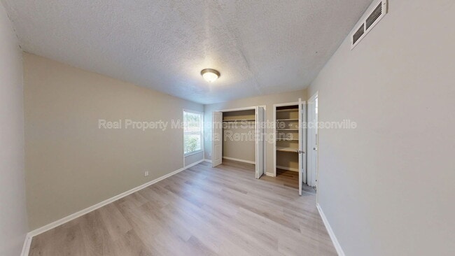 Building Photo - 2883 Post St