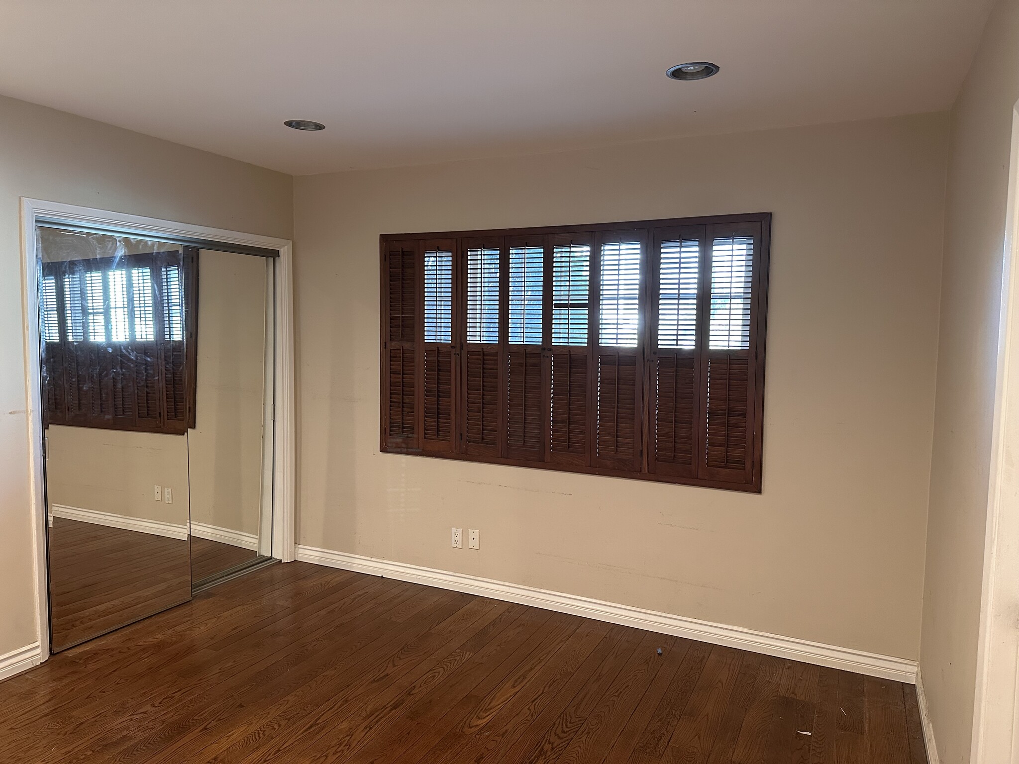 Bedroom 2 - 15710 Dickens St