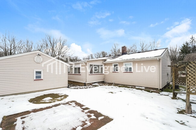 Building Photo - 220 Glendale Ave SE