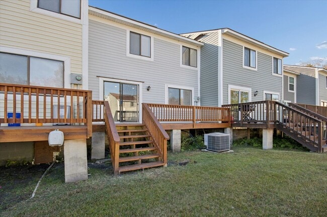 Building Photo - $200 RENT CREDIT | MOVE-IN READY!