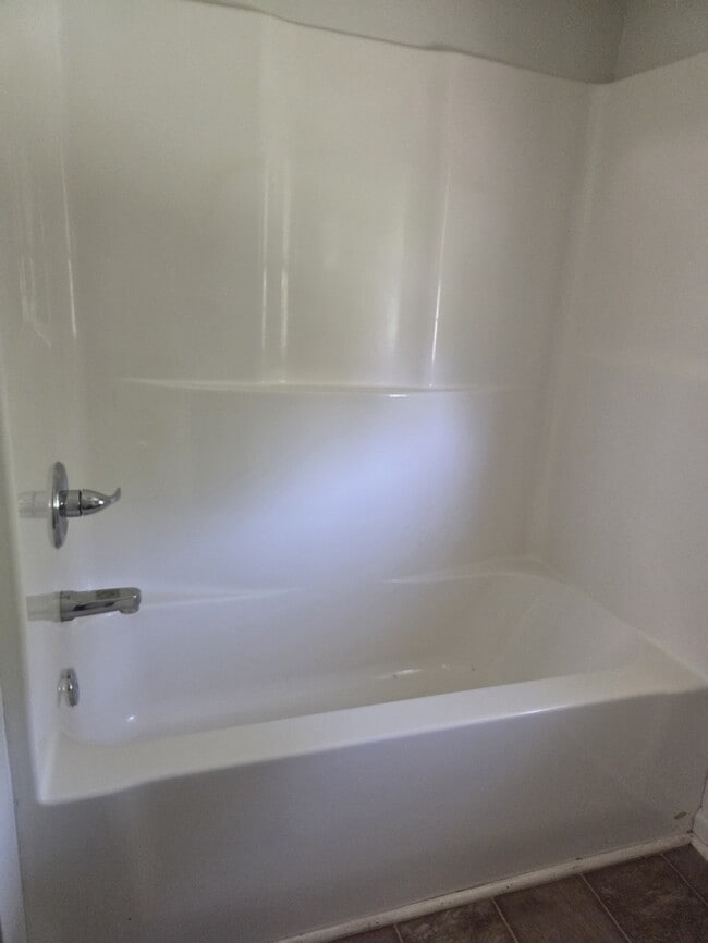 Building Photo - Charming 2 Bedroom in Summerfield