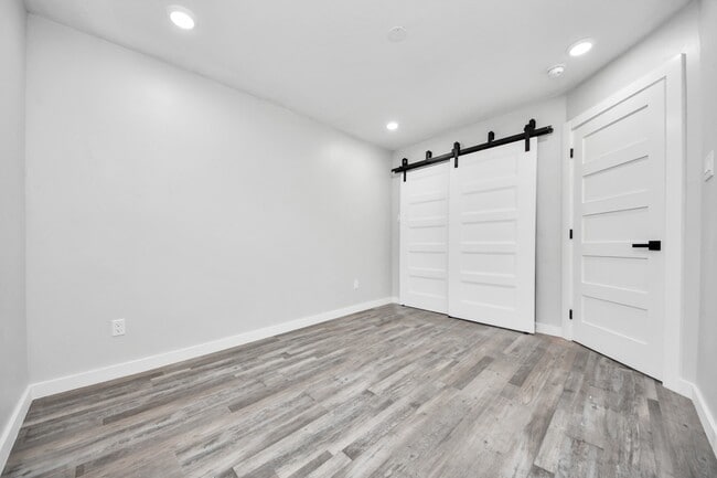 Building Photo - 6201 Batterson St