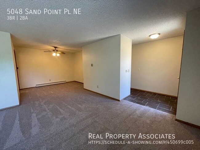 Building Photo - 5048 Sand Point Pl NE