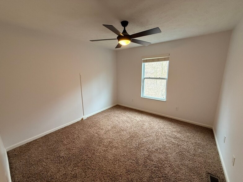 Building Photo - 2293 Flint Dr