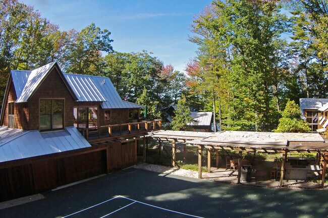 Building Photo - 131 Fish Hook Rd