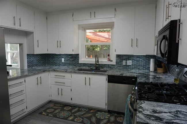 Building Photo - 1607 Arlington St