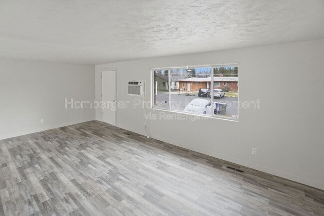 Building Photo - 9715 N Stevens St