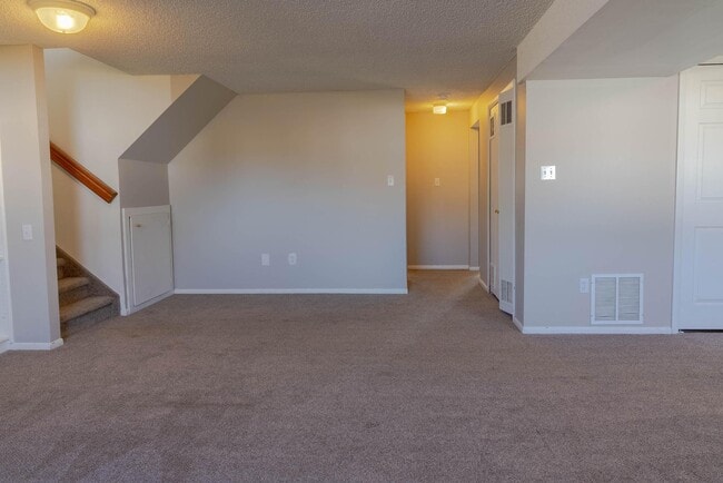 Building Photo - 7875 Chimney Terrace