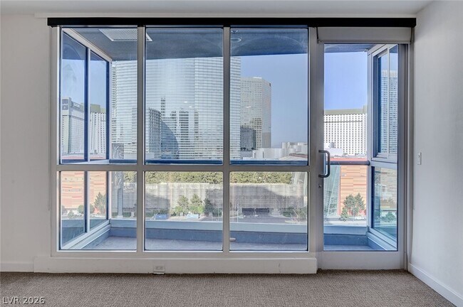Building Photo - 4575 Dean Martin Dr