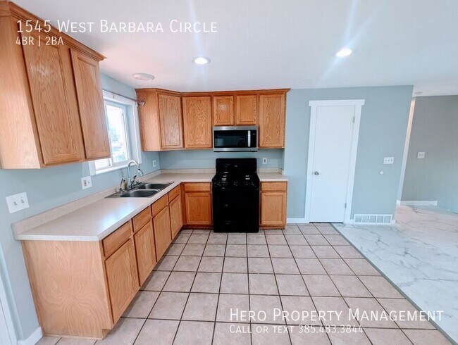 Building Photo - 1545 Barbara Cir