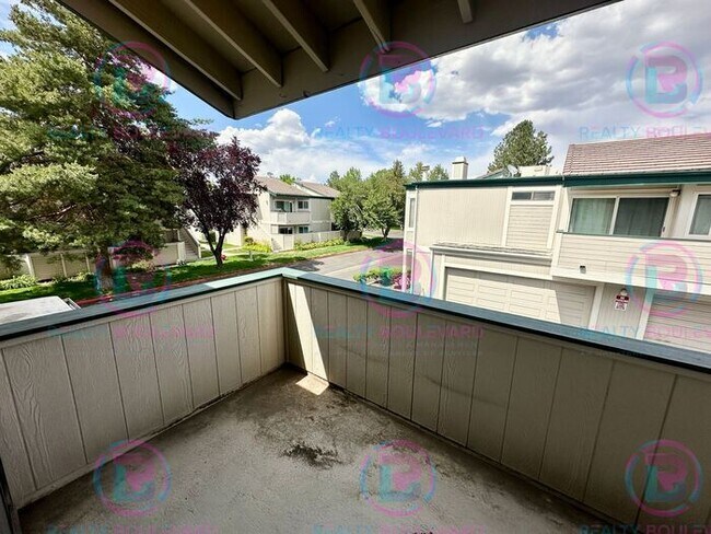 Building Photo - Contemporary 2-Bed Condo with Garage & Poo...