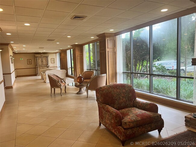 Building Photo - 5100 N Ocean Blvd