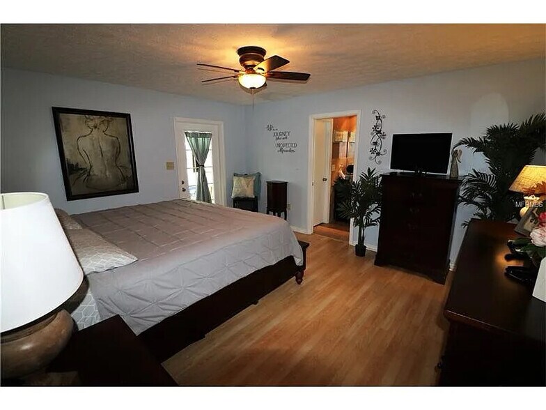 Building Photo - 4426 Alligator Dr