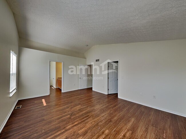 Building Photo - 857 Cedar Run Dr