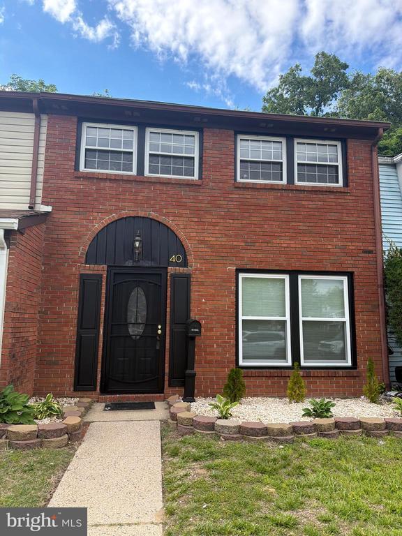 Building Photo - 40 Rittenhouse Dr