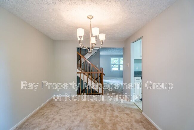 Building Photo - 355 GUNDRY Dr
