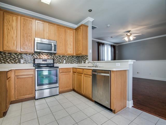 Building Photo - 10120 Cherry Hill Ln