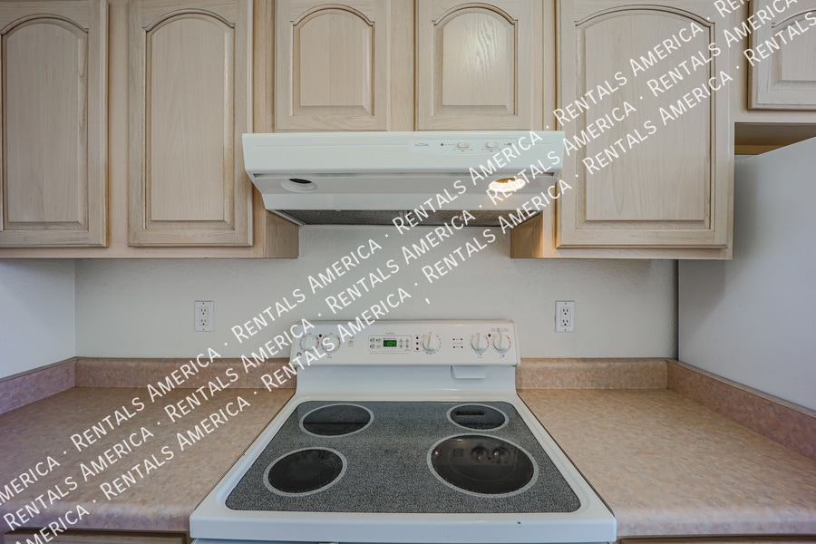 Building Photo - 317 W Hononegh Dr