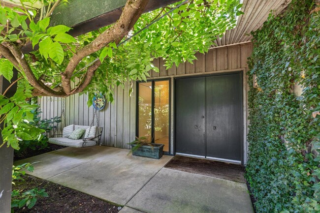 Building Photo - 1819 Zinfandel Ln