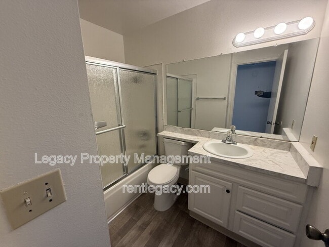 Building Photo - 2318 Church Ave