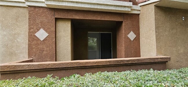 Building Photo - 24909 Madison Ave