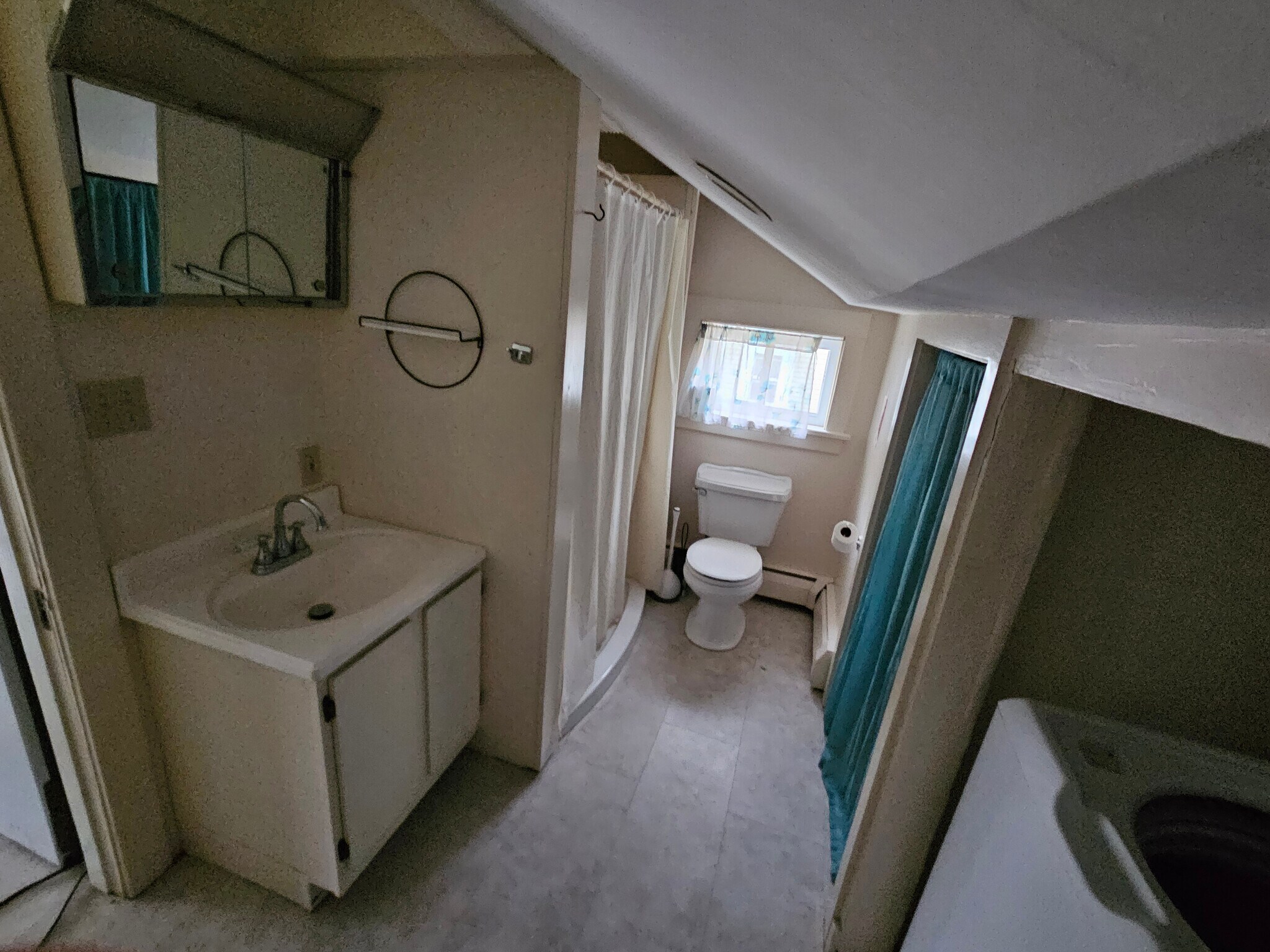 Bathroom - 3 Page St