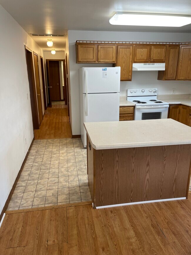 Building Photo - 90 N Lancaster St