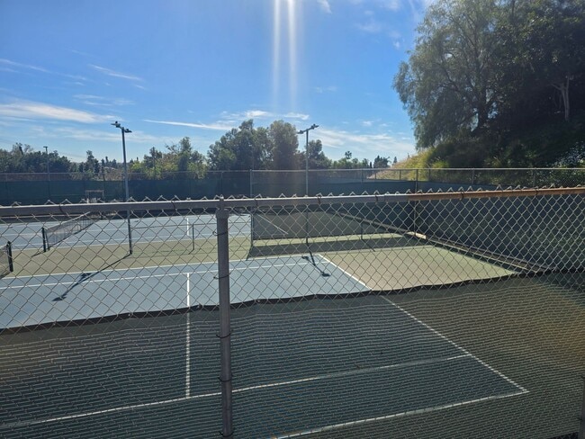 Building Photo - 1 Bed 1 Bath Close to Lake Murray