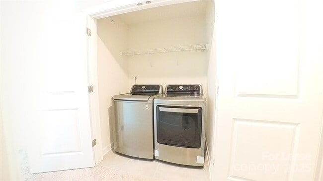 Building Photo - 2604 Greenmarket Dr