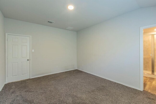 Building Photo - 237 Poplin Ln
