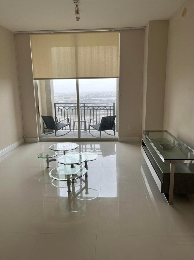 Building Photo - 550 Okeechobee Blvd