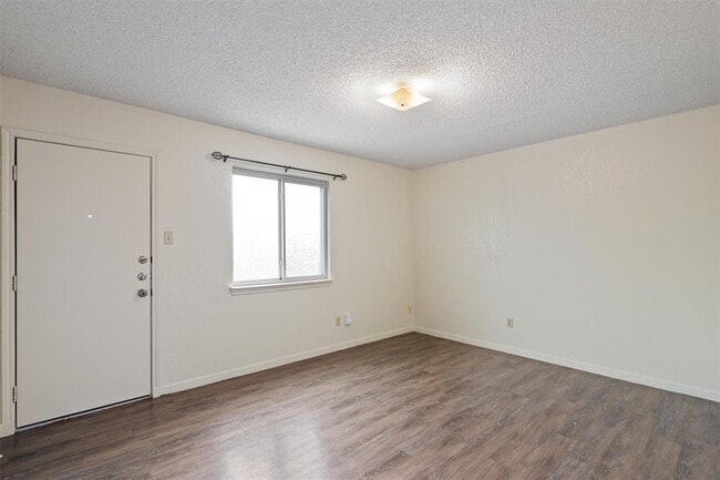Building Photo - 315 Rawhide Loop