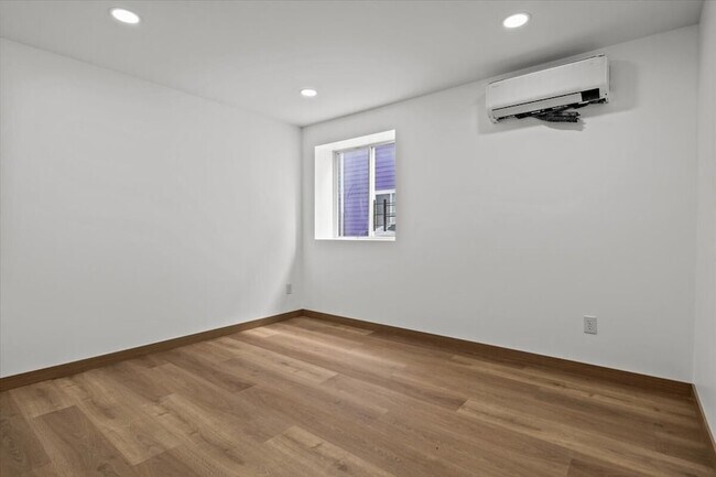 Building Photo - 1-66 Beach 98th St
