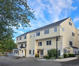 Building Photo - 103 Danbury Rd