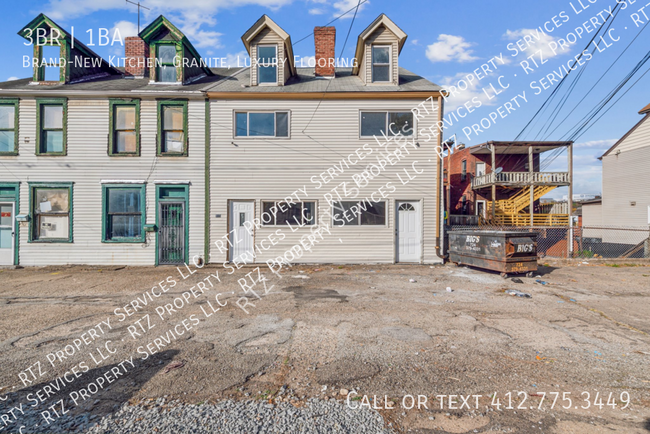 Building Photo - 815 Monongahela Ave