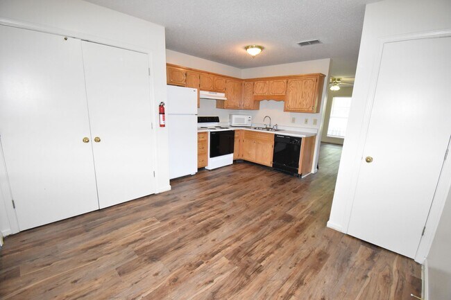 Building Photo - Forbes Avenue-248