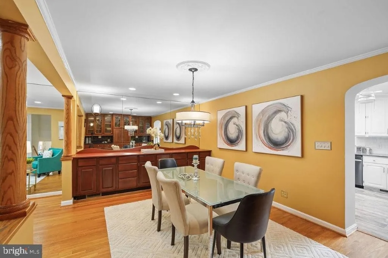 Building Photo - 5110 Flanders Ave