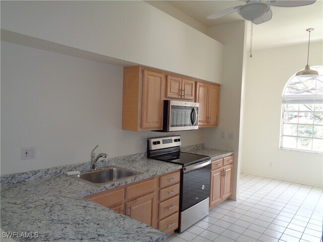 Building Photo - 271 Perignon Pl