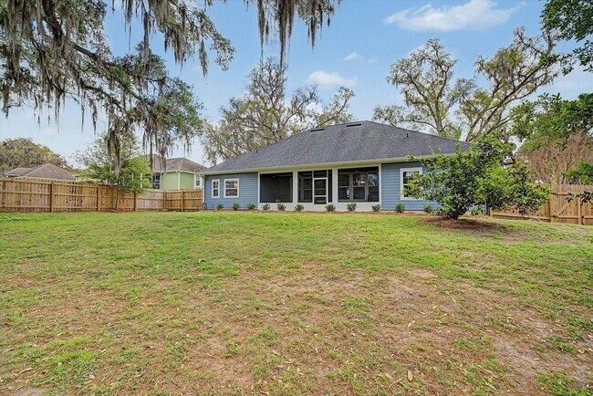 Building Photo - 7492 Sunny Mariana Ct