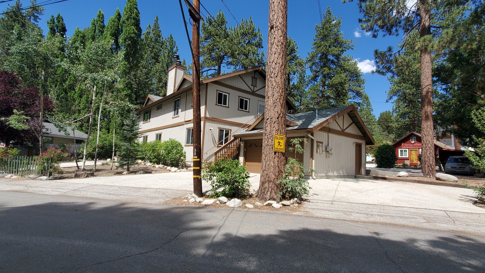 Building Photo - 1121 Illini Dr