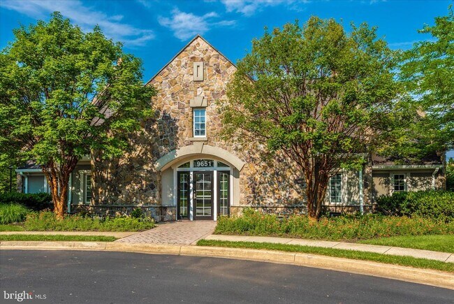 Building Photo - 3907 Braveheart Cir