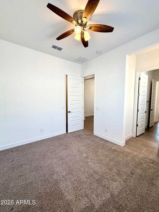 Building Photo - 3824 Fiestaflower Ln